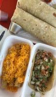 Roberto's Taco Shop food