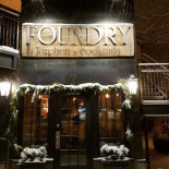 Foundry Kitchen Cocktails Dentro