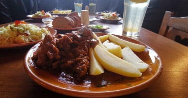 Nagylaposi Birkacsárda food