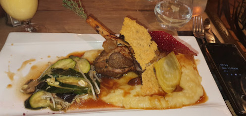 restaurant image