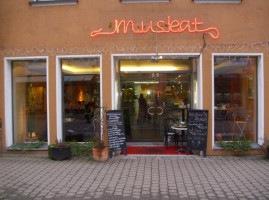 Das Muskat inside