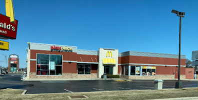 Mcdonald's outside