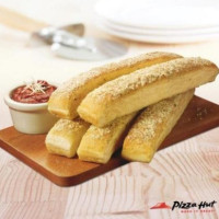 Pizza Hut Coaldale food