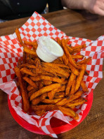 Smokeeaters Hot Wings food