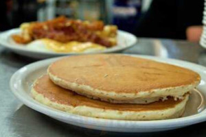 Breakfast Station food