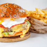 Cheers Burger Cibo