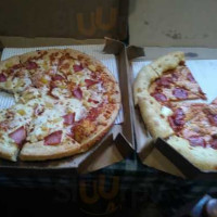 Pizza Hut food