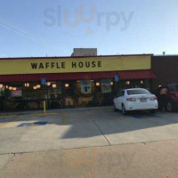 Waffle House outside