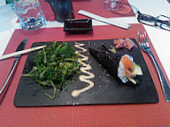 Sushi Buey Barajas food