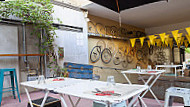 Upcycle Milano Bike Cafe food