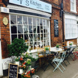 V's Kitchen Dentro