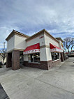 In-n-out Burger outside