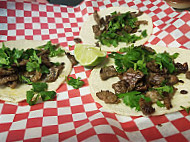 Taqueria La Familia food