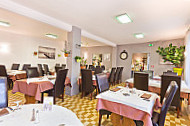 Hotel-Restaurant de la Dore food