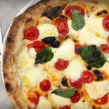 Pizza E Baba Comida