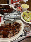 3 Pigs B-q food