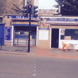Papp's Fish Chips Dentro