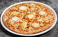 Pizza Delice food