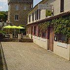 Auberge du Lion d'Or outside