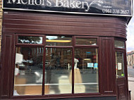 Mellors Bakery outside