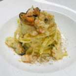 Assèttati Terrasini Comida