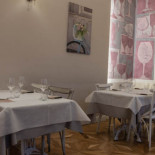 Otto E Tre Quarti Food