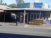 The Lunch Room outside