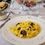 Cenacolo Santa Lucia food