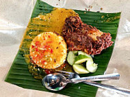 Sri Aman Nasi Kukus food