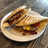 Atomic Café Cibo