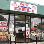 Ny Hometown Deli outside