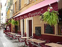 Bar des Oiseaux outside