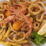 Pizzeria Overland food