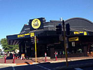 Guzman Y Gomez outside