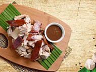 Lydia's Lechon - Pasig food