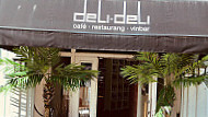 Deli Deli outside