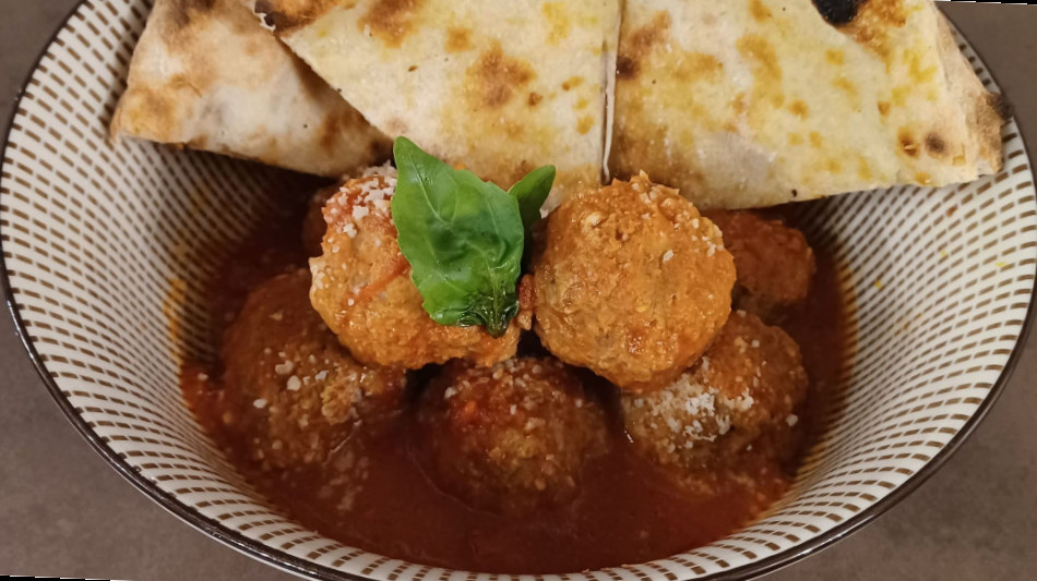 Amale Pizzeria Contemporanea À l'intérieur
