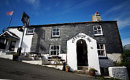 The Pigs Nose Inn outside