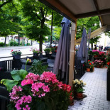 Grilland À l'intérieur