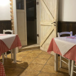 Pizzeria Gonia inside