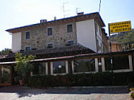 Pizzeria Al Boschetto outside