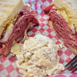 Red Brick Deli Cibo