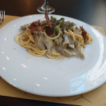 Queen Bee Cibo