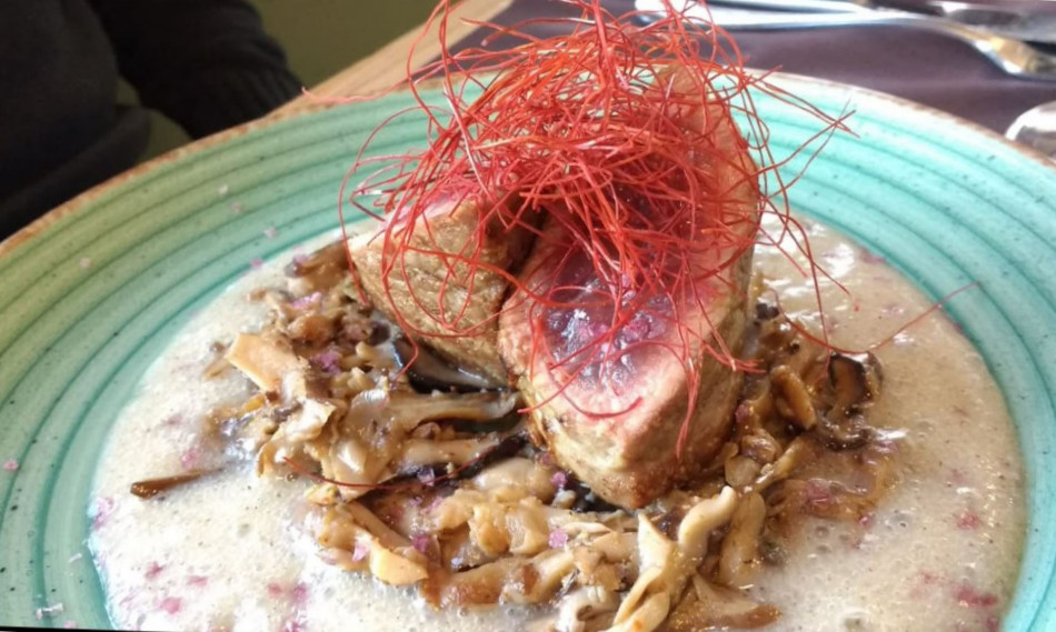 restaurant image