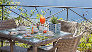 Al Fresco Brissago food