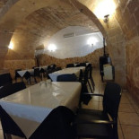 Black Sheep Cafe Dentro