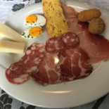 Pizzeria La Fiaba Di Olivieri Gisella Comida