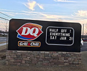 Dairy Queen Grill Chill outside