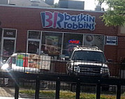 Baskin-robbins outside