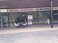 Aroma Pizza inside